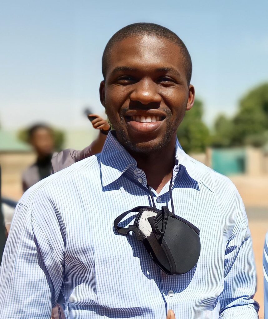 James Tartor . Promoting African Beauty, Culture & Excellence. 
Meet People & Explore Opportunities.