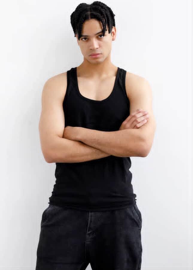 Robert Elanga. Promoting African Beauty, Culture & Excellence. 
Meet People & Explore Opportunities.