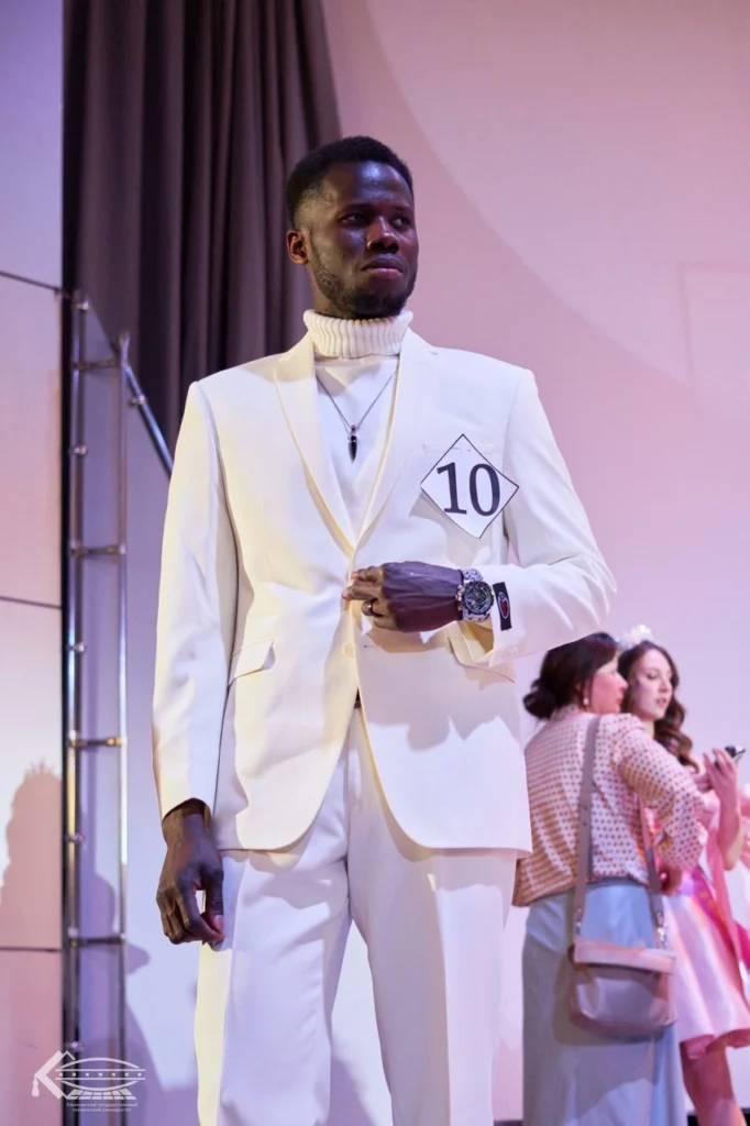  Juvinal Barbosa, from Guinea-Bissau, currently studying Information Systems Engineering (IT) at Ulyanovsk, Russia. 