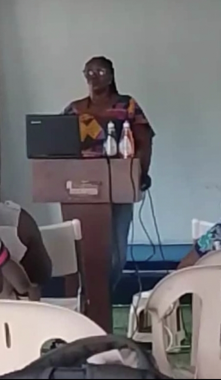 Tinaglo enterprise. Ghanaian entrepreneur. Empowering Ghanaian women. Entrepreneur's experiences and contact 